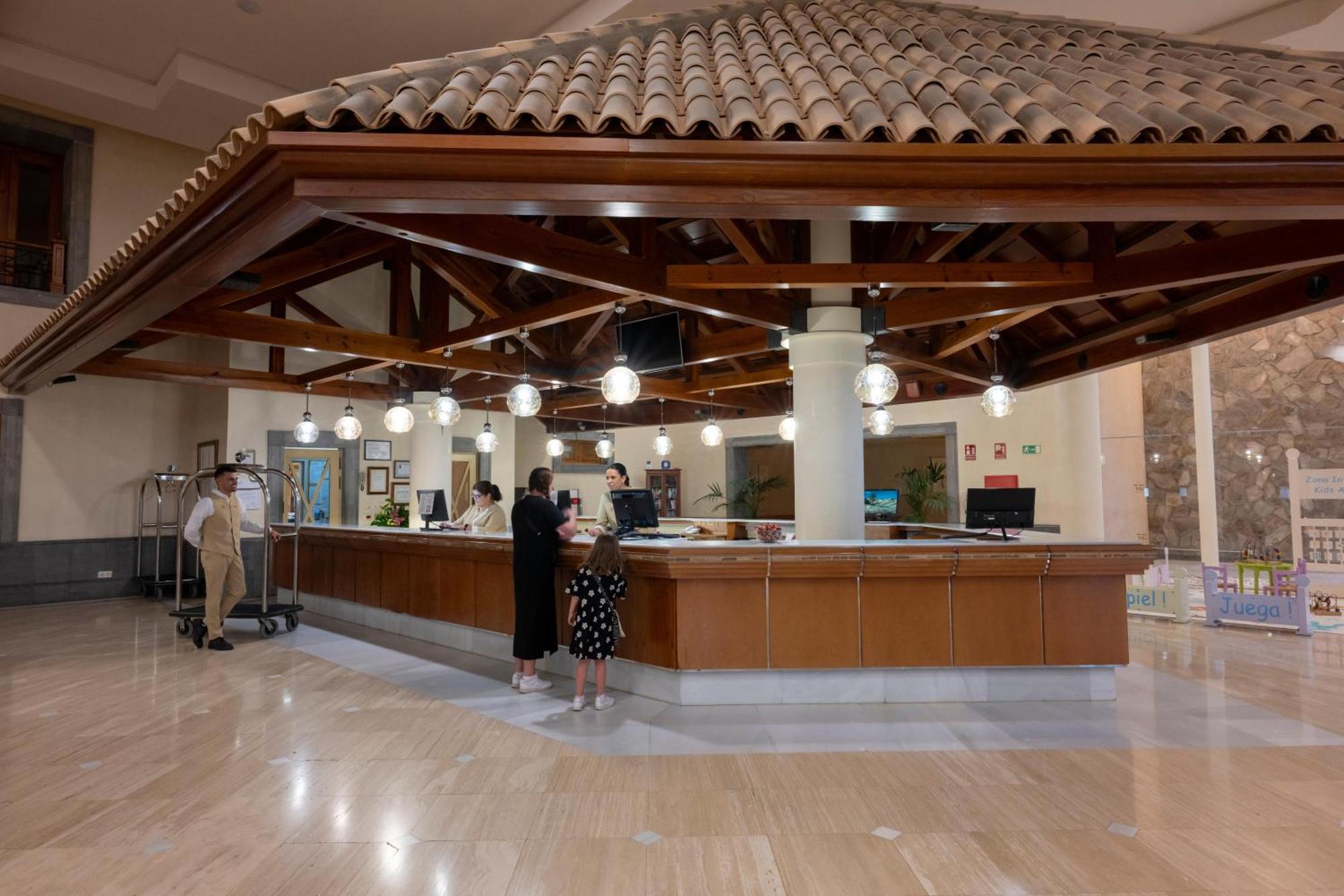 Gf Gran Costa Adeje***** Hotel 5*